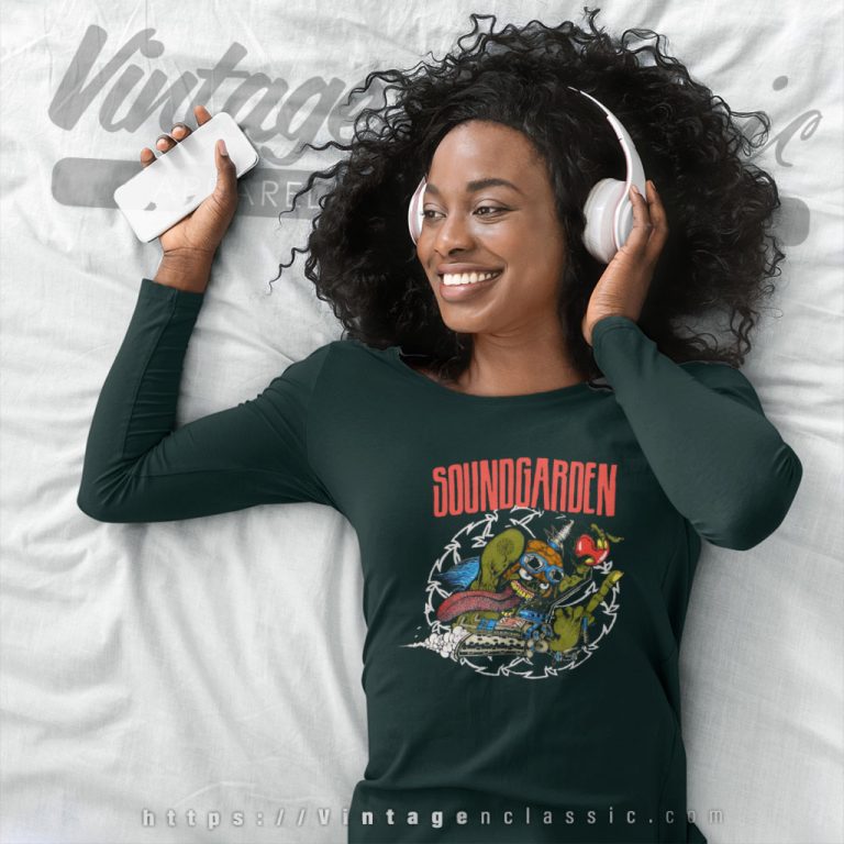Soundgarden Badmotorfinger Tour Long Sleeve Tee Soundgarden Badmotorfinger Tour Long Sleeve Tee