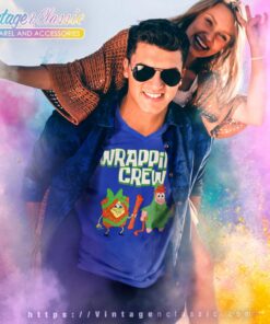 Spongebob Squarepant And Patrick Star Wrapping Crew V Neck TShirt