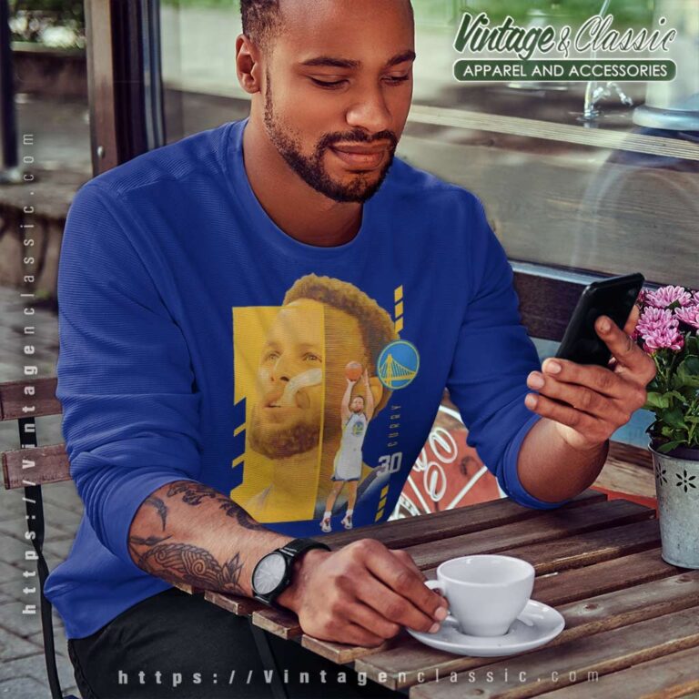 Stephen Curry Jump Pass Golden State Warriorsnba 2023 Sweatshirt Stephen Curry Jump Pass Golden State Warriorsnba 2023 Sweatshirt