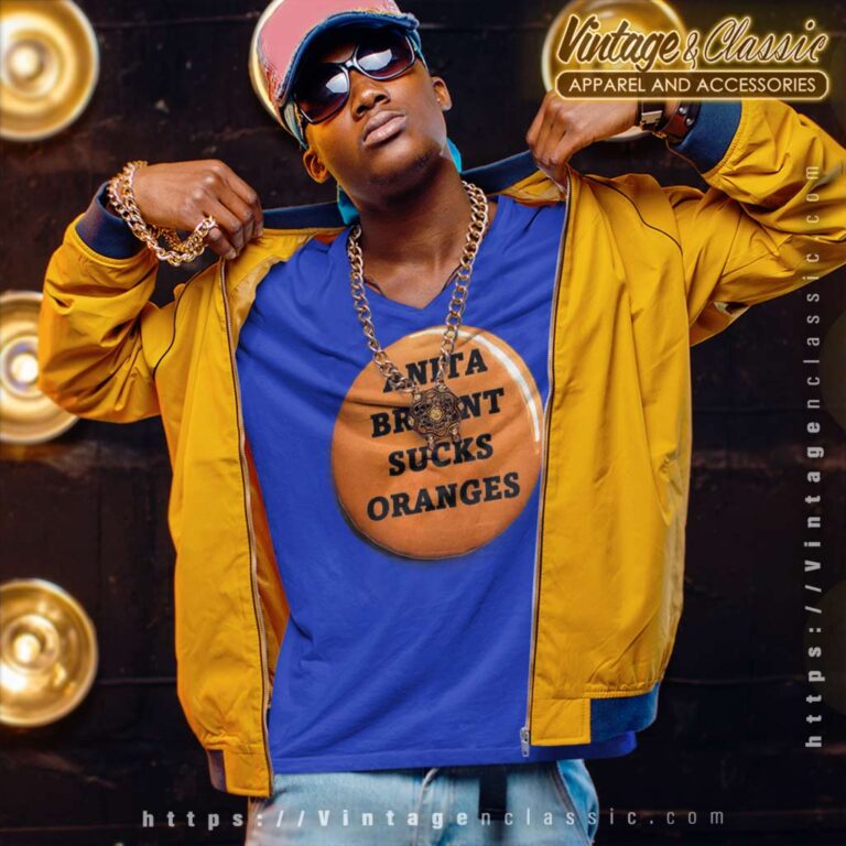 Sucks Oranges Button Anita Bryant Lgbtq 1970s V Neck TShirt Sucks Oranges Button Anita Bryant Lgbtq 1970s V Neck TShirt