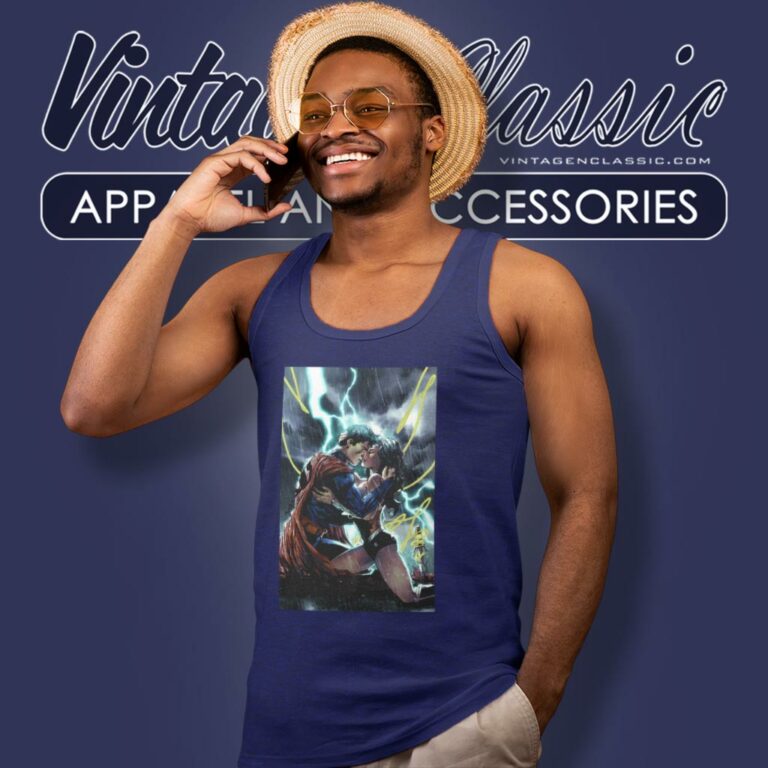 Superman Kissing Wonder Woman Tank Top Racerback Superman Kissing Wonder Woman Tank Top Racerback