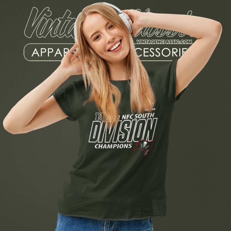 Tampa Bay Buccaneers 2022 Nfc South Division Champion Women TShirt Tampa Bay Buccaneers 2022 Nfc South Division Champion Women TShirt
