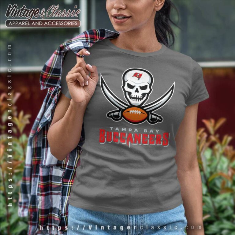 Tampa Bay Buccaneers Skull Women TShirt Tampa Bay Buccaneers Skull Women TShirt