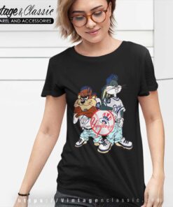 Taz Bugs Bunny New York Yankees Women TShirt