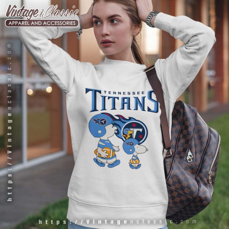 Tennessee Titans Shirt Peanuts Charlie Brown Snoopy Woodstock Sweatshirt Tennessee Titans Shirt Peanuts Charlie Brown Snoopy Woodstock Sweatshirt