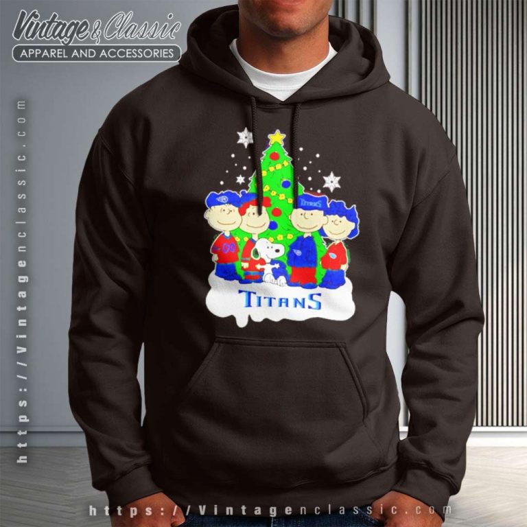 Tennessee Titans Shirt The Peanuts Characters Christmas 2023 Hoodie Tennessee Titans Shirt The Peanuts Characters Christmas 2023 Hoodie