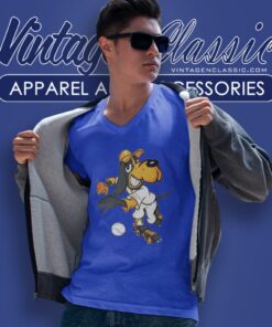 Tennessee Volunteers Pitching Smokey V Neck TShirt