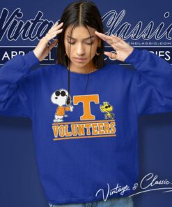 Tennessee Volunteers Snoopy And Woodstock Sweatshirt