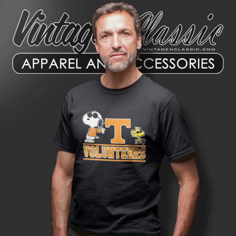 Tennessee Volunteers Snoopy And Woodstock T Shirt Tennessee Volunteers Snoopy And Woodstock T Shirt