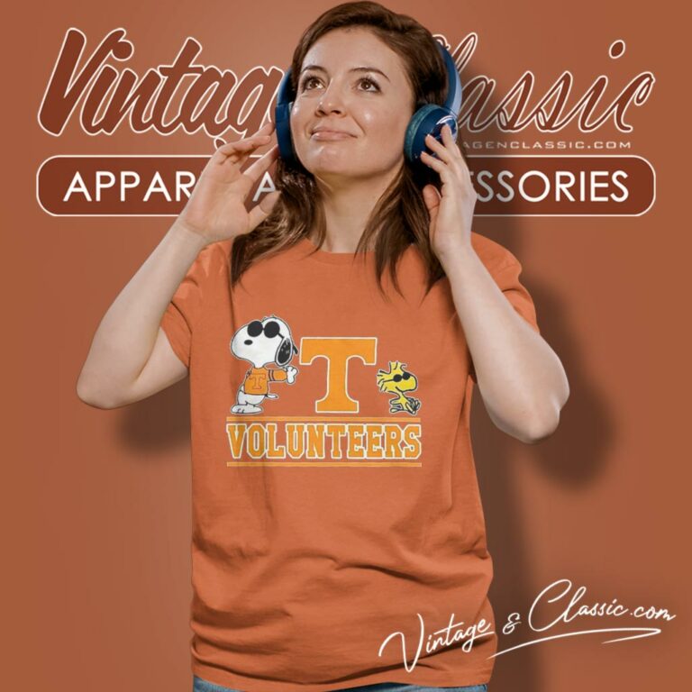 Tennessee Volunteers Snoopy And Woodstock Women T Shirt Tennessee Volunteers Snoopy And Woodstock Women T Shirt