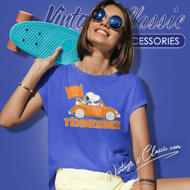 Tennessee Volunteers Snoopy Driving Car Women T Shirt Tennessee Volunteers Snoopy Driving Car Women T Shirt