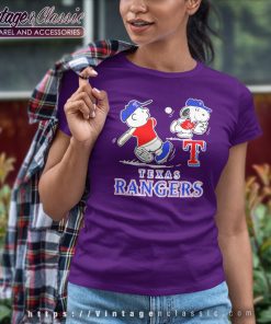 Texas Rangers Charlie Brown And Snoopy Playing Baseball Women T Shirt