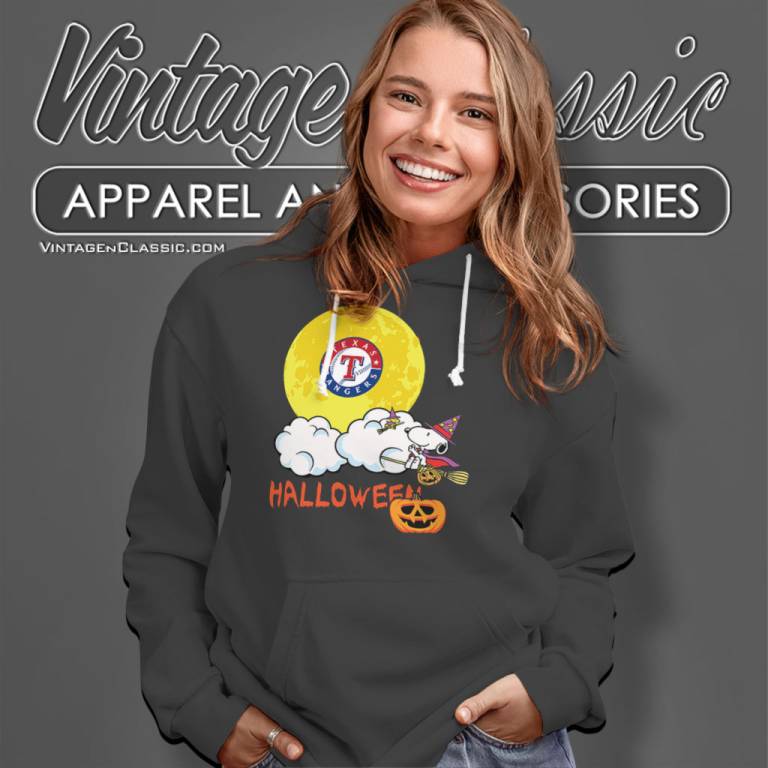 Texas Rangers Snoopy Halloween Hoodie Texas Rangers Snoopy Halloween Hoodie