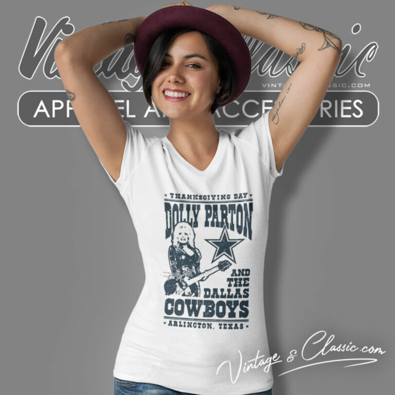 Thanksgiving Day Dolly Parton Dallas Cowboys Arlington V Neck TShirt 5 Thanksgiving Day Dolly Parton Dallas Cowboys Arlington V Neck TShirt 5