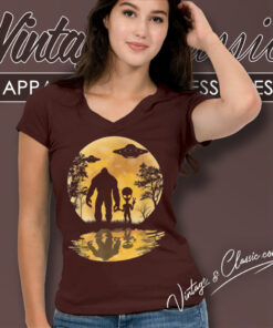 The Bigfoot Shirt Moon Sasquatch Ufo V Neck TShirt