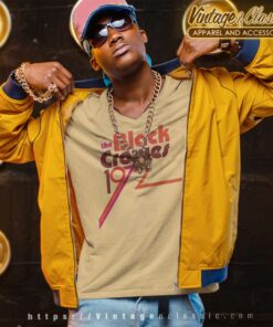 The Black Crowes 1972 V Neck TShirt