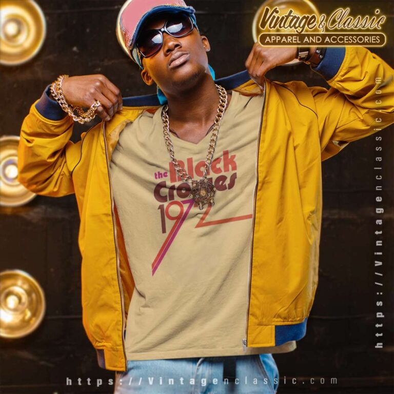 The Black Crowes 1972 V Neck TShirt The Black Crowes 1972 V Neck TShirt