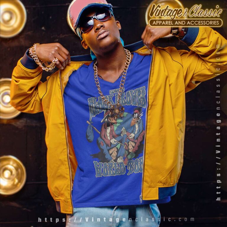 The Black Crowes World Tour V Neck TShirt The Black Crowes World Tour V Neck TShirt