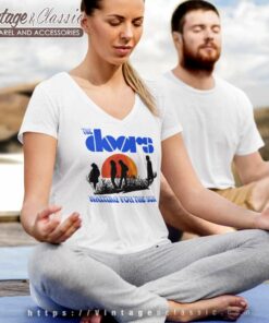 The Doors Waiting For The Sun V Neck TShirt