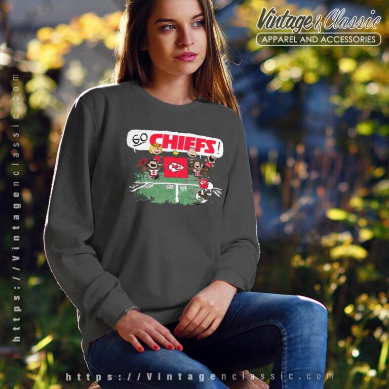 The Peanuts Cheering Go Snoopy Kansas City Chiefs Sweatshirt The Peanuts Cheering Go Snoopy Kansas City Chiefs Sweatshirt