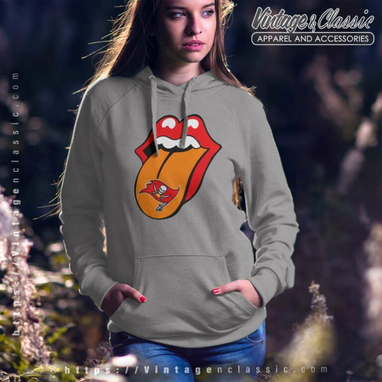 The Rolling Stone Tampa Bay Buccaneers Lips 2023 Hoodie The Rolling Stone Tampa Bay Buccaneers Lips 2023 Hoodie