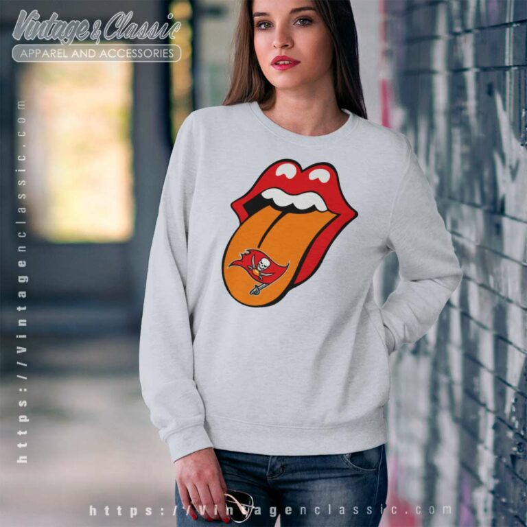 The Rolling Stone Tampa Bay Buccaneers Lips 2023 Sweatshirt The Rolling Stone Tampa Bay Buccaneers Lips 2023 Sweatshirt