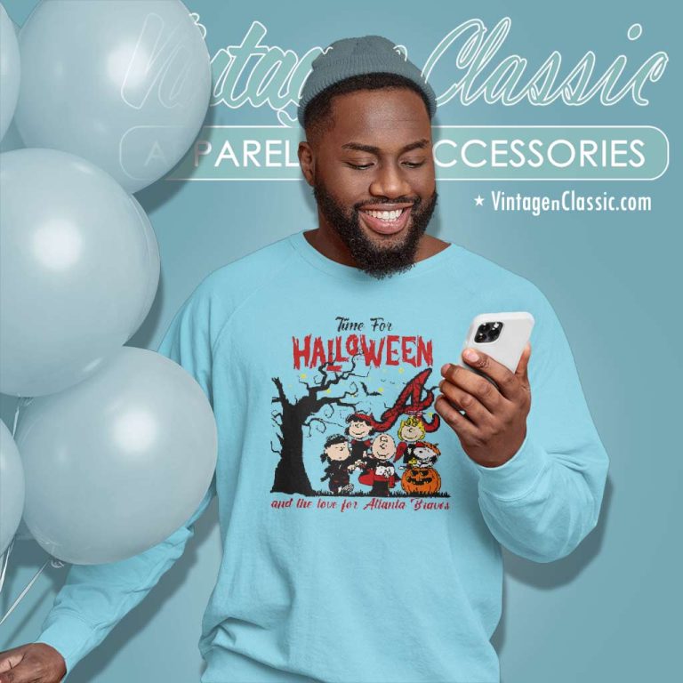 Snoopy Peanuts Time For Halloween And The Love For Atlanta Braves Sweatshirt Snoopy Peanuts Time For Halloween And The Love For Atlanta Braves Sweatshirt