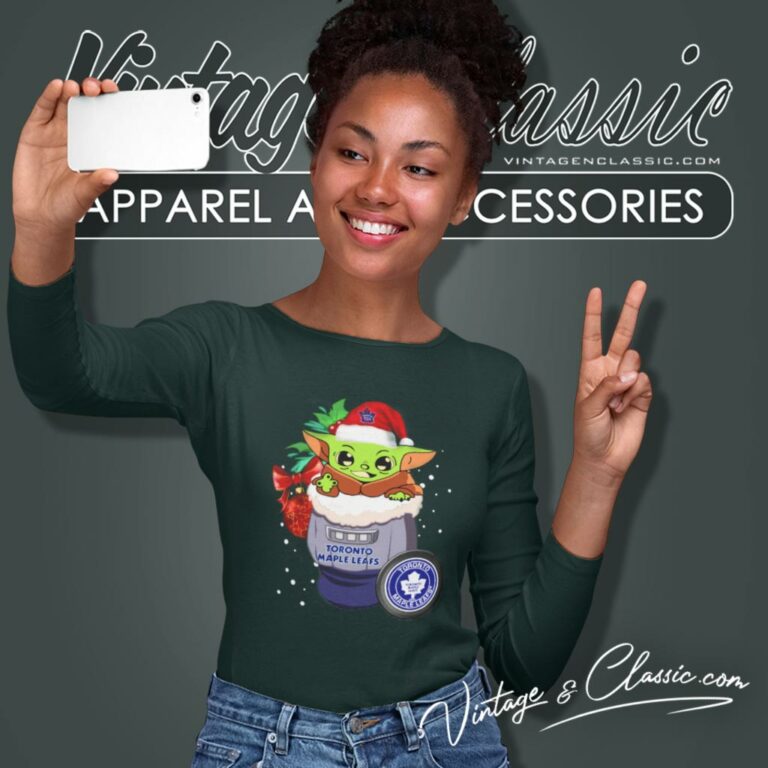 Toronto Maple Leafs Christmas Baby Yoda Star Wars Funny Long Sleeve Tee Toronto Maple Leafs Christmas Baby Yoda Star Wars Funny Long Sleeve Tee