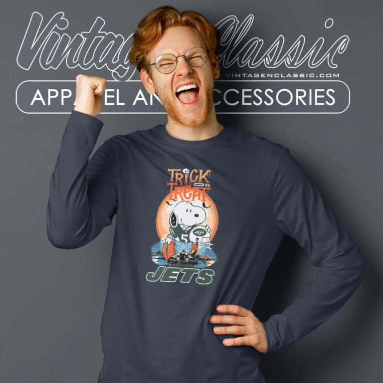 Trick Treat Snoopy Teams New York Jets Long Sleeve Tee Trick Treat Snoopy Teams New York Jets Long Sleeve Tee