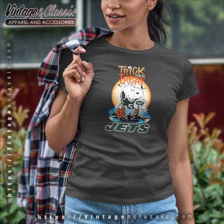 Trick Treat Snoopy Teams New York Jets Women TShirt Trick Treat Snoopy Teams New York Jets Women TShirt