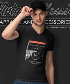 Twenty One Pilots Blurry Face Tour 2015 V Neck TShirt