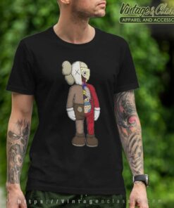 Uniqlo Mens Kaws Collection White Graphic T Shirt