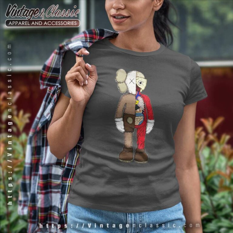 Uniqlo Mens Kaws Collection White Graphic Women TShirt Uniqlo Mens Kaws Collection White Graphic Women TShirt