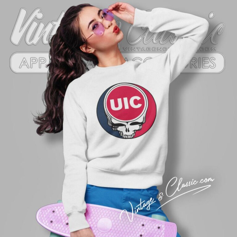 University Of Illinois Chicago Grateful Dead Steal Your Face Sweatshirt University Of Illinois Chicago Grateful Dead Steal Your Face Sweatshirt
