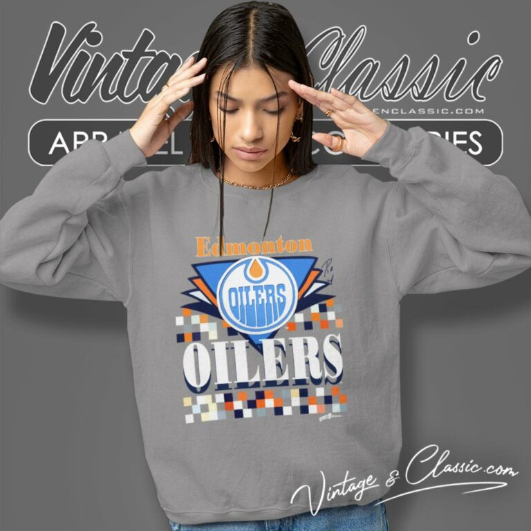 Vintage 1993 Edmonton Oilers Nhl Hockey Sweatshirt Vintage 1993 Edmonton Oilers Nhl Hockey Sweatshirt