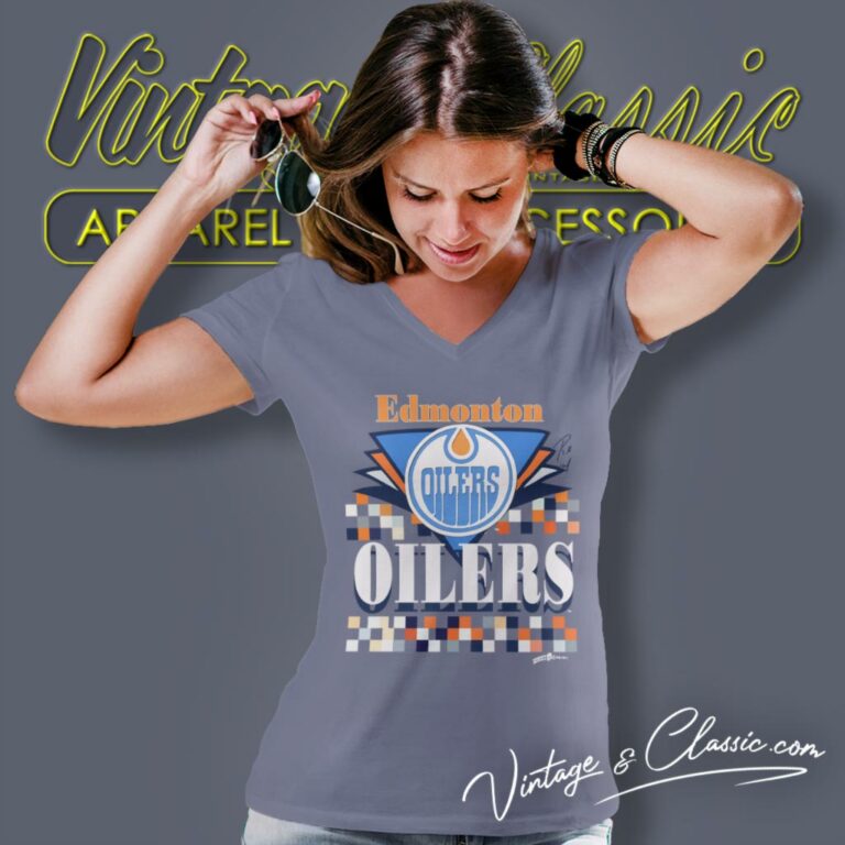 Vintage 1993 Edmonton Oilers Nhl Hockey V Neck TShirt Vintage 1993 Edmonton Oilers Nhl Hockey V Neck TShirt