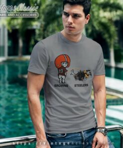 Vintage 90s Cleveland Browns Peeing On The Pittsburgh Steelers T Shirt
