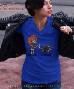 Vintage 90s Cleveland Browns Peeing On The Pittsburgh Steelers V Neck TShirt