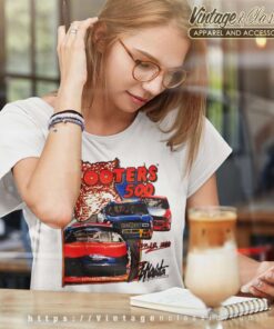 Vintage 90s Hooters 500 Atlanta Women TShirt