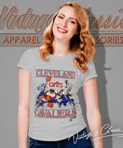 Vintage 90s Looney Tunes Cleveland Cavaliers Women T Shirt