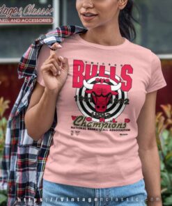 Vintage 90s Nba Chicago Bulls Women TShirt