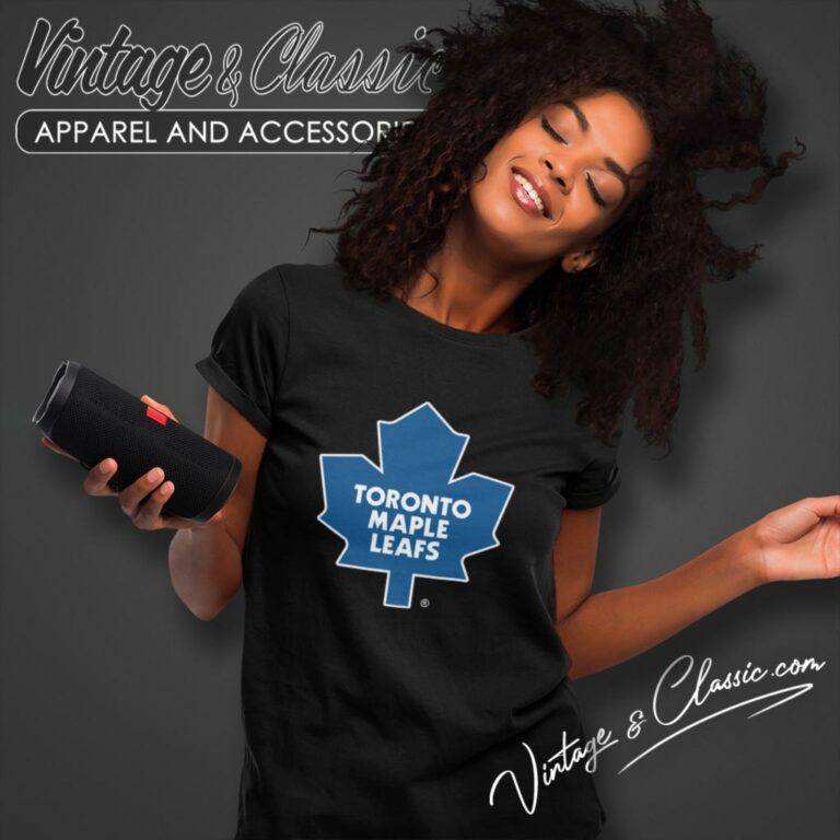 Vintage 90s Starter Nhl Toronto Maple Leafs Hockey Women T Shirt Vintage 90s Starter Nhl Toronto Maple Leafs Hockey Women T Shirt