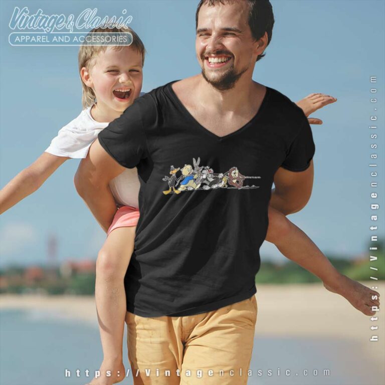 Vintage Bugs Bunny Warner Bros Cartoon V Neck TShirt Vintage Bugs Bunny Warner Bros Cartoon V Neck TShirt