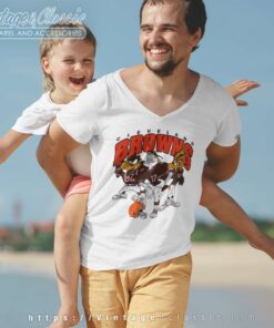 Vintage Cleveland Browns Looney Tunes V Neck TShirt
