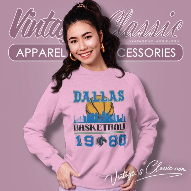 Vintage Dallas Basketball 1980 Sweatshirt Vintage Dallas Basketball 1980 Sweatshirt