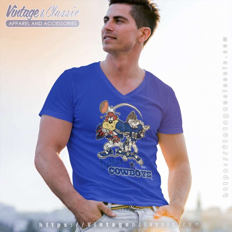 Vintage Dallas Cowboy X Looney Tunes V Neck TShirt Vintage Dallas Cowboy X Looney Tunes V Neck TShirt
