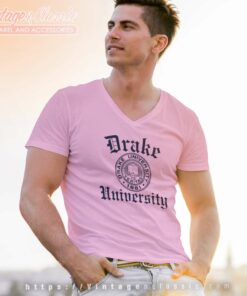 Vintage Drake University V Neck TShirt