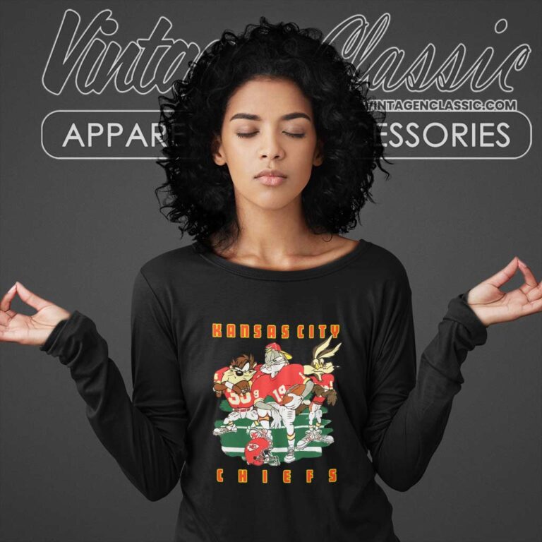 Vintage Kansas City Chiefs Looney Tunes Long Sleeve Tee Vintage Kansas City Chiefs Looney Tunes Long Sleeve Tee