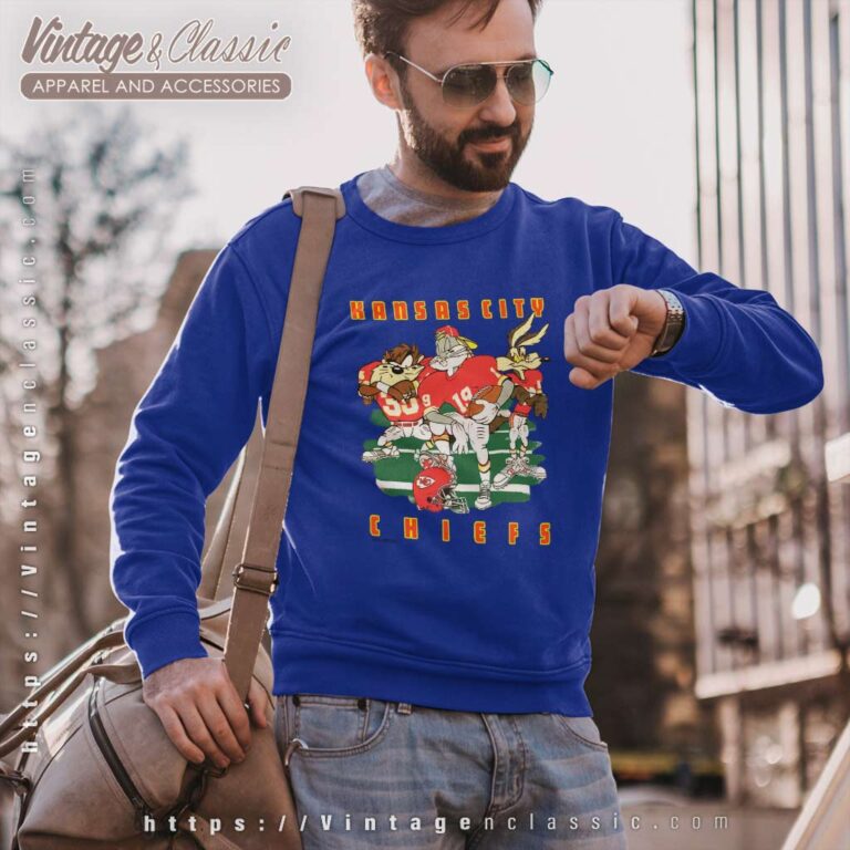 Vintage Kansas City Chiefs Looney Tunes Sweatshirt Vintage Kansas City Chiefs Looney Tunes Sweatshirt