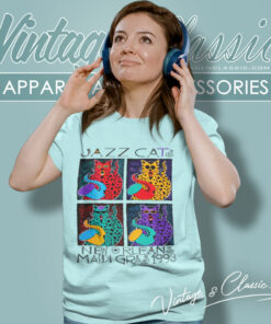 Vintage Mardi Gras Shirt New Orleans Jazz Cats Women T Shirt